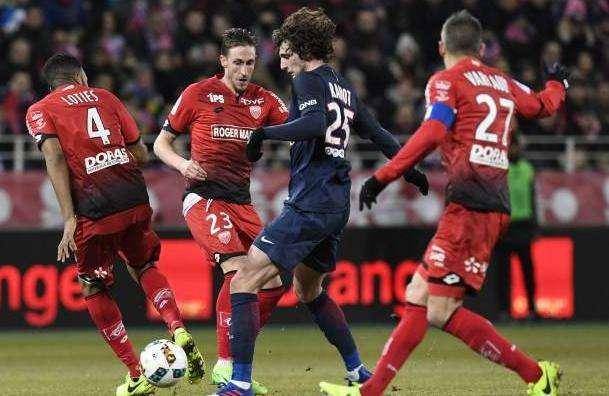  摩纳哥客场绝杀雷恩，升至法甲次席  