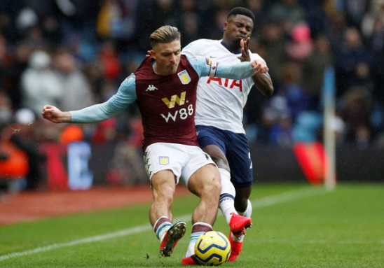  热刺防线漏洞百出，切尔西抓住机会客场逆转取胜  